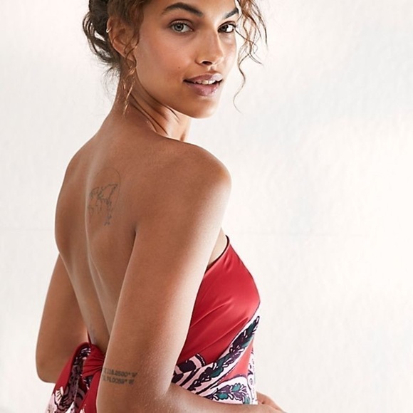 FREE People Spellbound Strapless Festival Bodysuit in Cherry Combo size Medium - Picture 8 of 16
